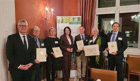 Übergabe der Förderurkunde für das Forschungsvorhaben FraxRecovery rgab die Förderurkunde für das Forschungsvorhaben FraxRecovery