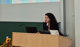 Associate Professor Dr. rer. agr. Michelle Chevelev-Bonatti spricht über ihre jüngste Veröffentlichung „Uncovering decolonial pedagogies for learning agroecological transitions: comparative analysis of South America cases”