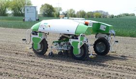 Field robot