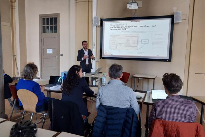 During the presentation | Source: © Carla Baldivieso / ZALF.
