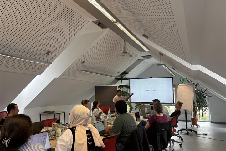 Praktische Sessions mit Demos zur Nutzung von EnMAP, Sentinel-2, PlanetScope und Deep-Learning-Modellen für die Landwirtschaft. | Quelle: © Gohar Ghazaryan / ZALF.