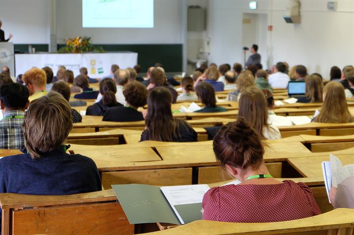 Am Dienstag begann die 62. Jahrestagung der Gesellschaft für Pflanzenbauwissenschaften e. V. in den Räumen der Humboldt Universität zu Berlin. | Quelle: © Julia Lidaiuer / ZALF