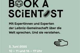 Zwei Forschende stellen ihre Forschungsthemen bei Book a Scientist vor