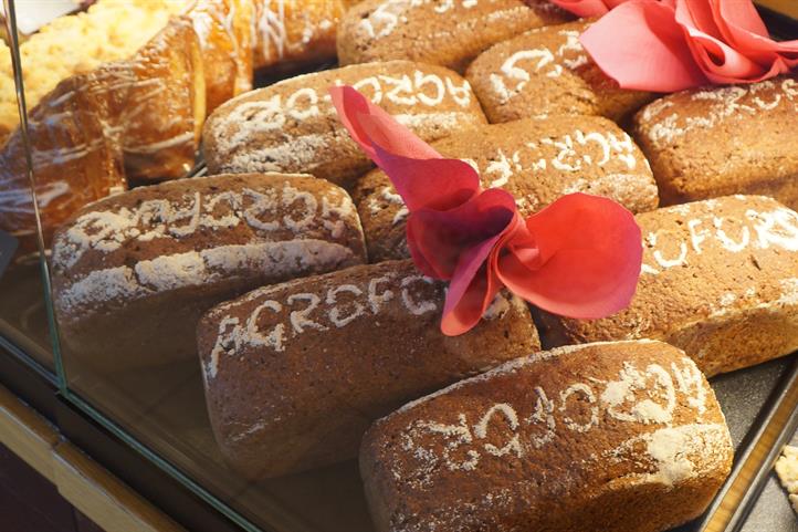 Probevermarktung des Agroforst-Brot als Ergebnis des Projektes AgroWert-Regio. Das Bild kann für redaktionelle Zwecke unter Angabe der Quelle verwendet werden | Quelle: © Ruben Weber | DEFAF e.V.