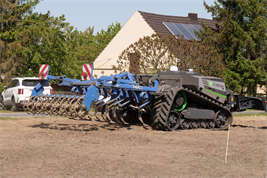 Agrarroboter beim patchCROP-Feldrobotik-TAg 2024