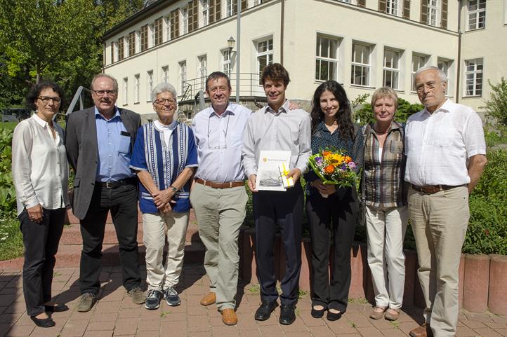 Verleihung des Förderpreises der Stadt Müncheberg: Dr. Angelika Wurbs, Prof. Klaus Müller, Prof. Monika Frielinghaus, Dr. Johann Bachinger, der Preisträger Dr. Moritz Reckling, Dr. Michelle Bonatti, Dr. Uta Barkusky und Dr. Ralf Dannowski (v.l.). | Quelle: © Julia Lidauer / ZALF.