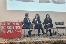 : Prof. Michelle Bonatti (Mitte) auf der Berlin Science Week 2025